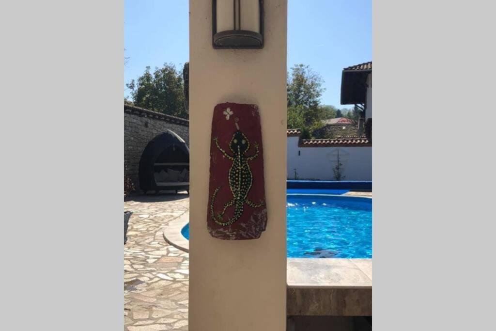 Angliiska Vila Arbanasi Exterior foto